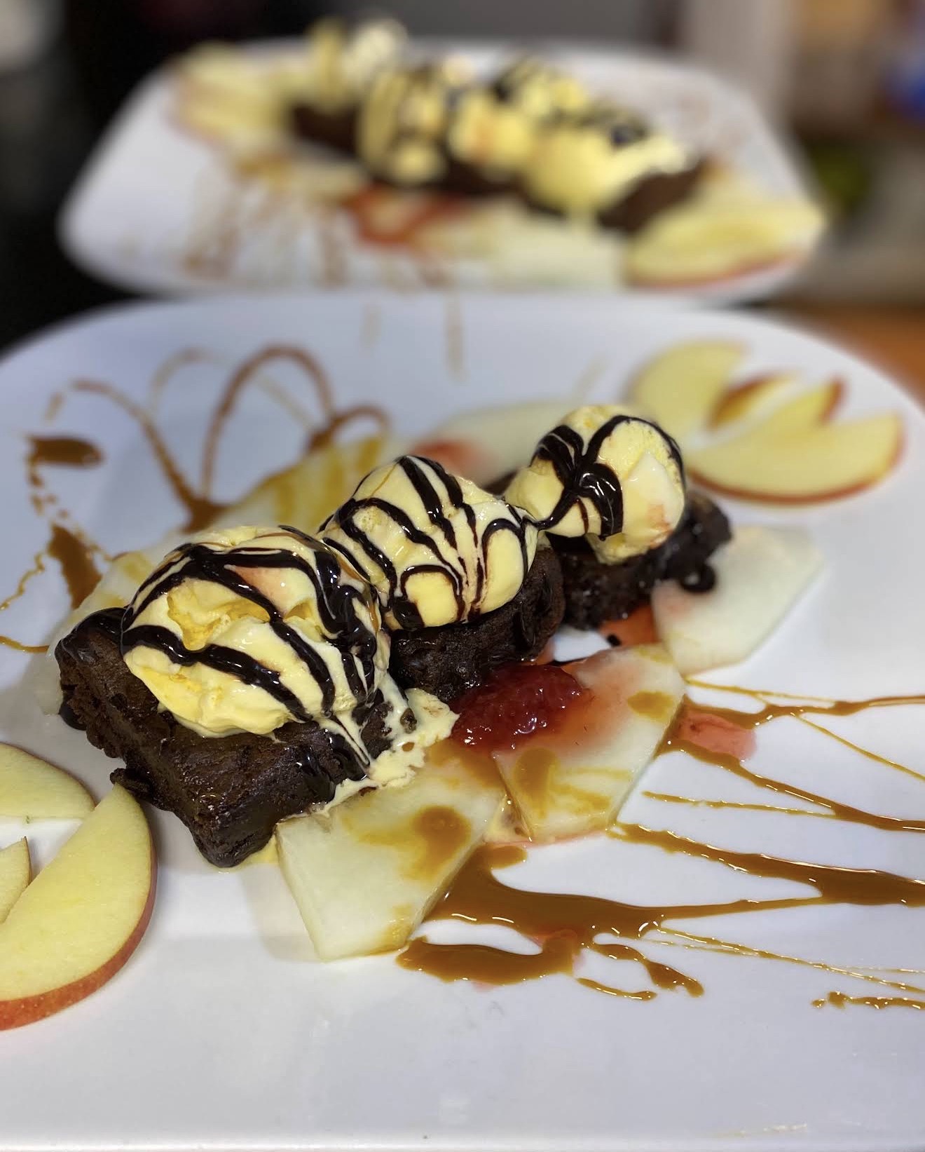 Brownie con helado en Mr. Chef